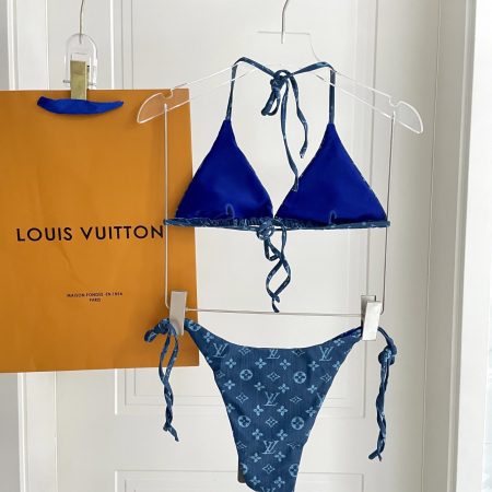 LV Two-Piece Swimsuit Swimwear - Image 4