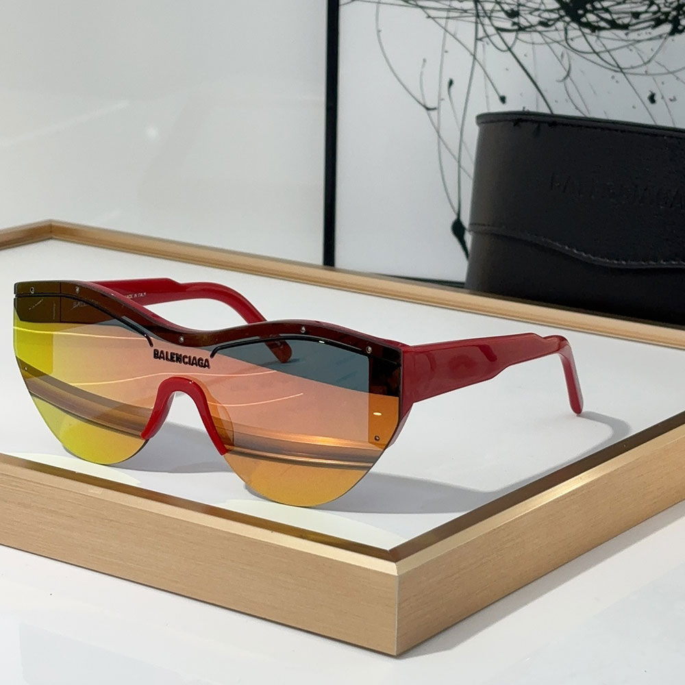 Balenciaga Mirror Logo  Sunglasses Top quality - Image 4