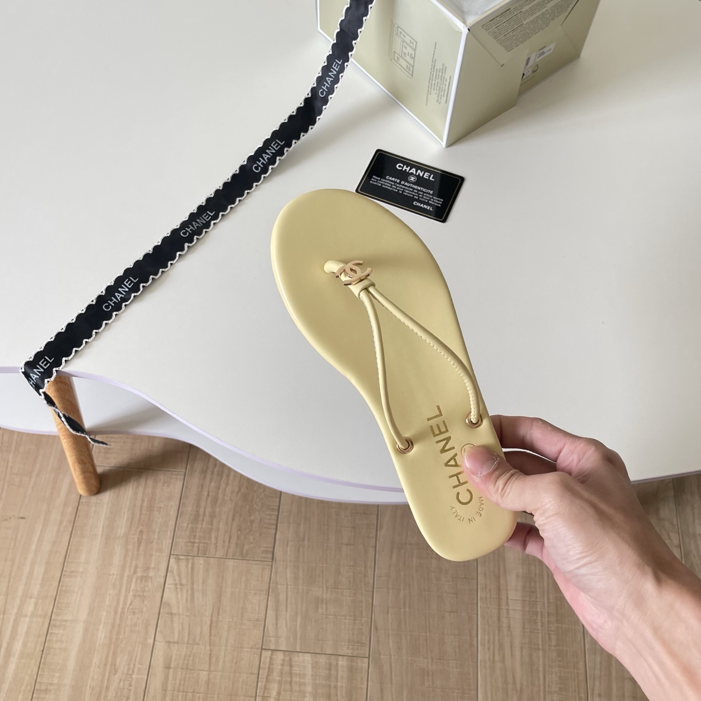 Chanel 26P C-clasp thong sandals - Image 6