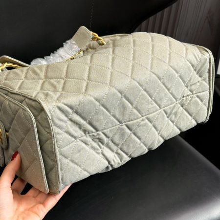 Chanel 25 Hobo Handbag - Image 8
