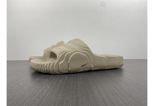 Yeezy Slide new collection