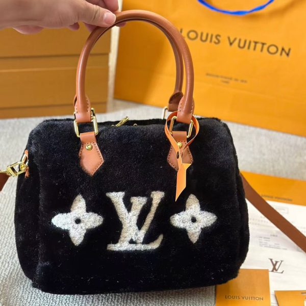 LV wool lamb bag