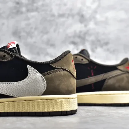 Travis Scott x Air Jordan 1 Low OG TS SP - Image 9
