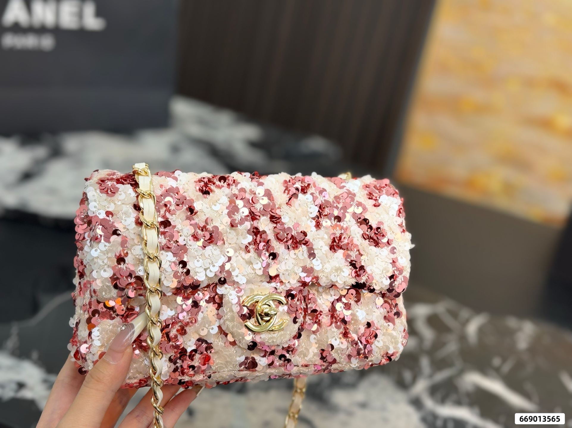Chanel Sequined CF Chain Bag - Image 6