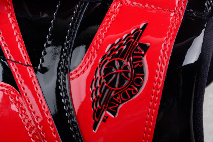 AIR JORDAN 1 HIGH OG BRED PATENT 555088-063 - Image 20