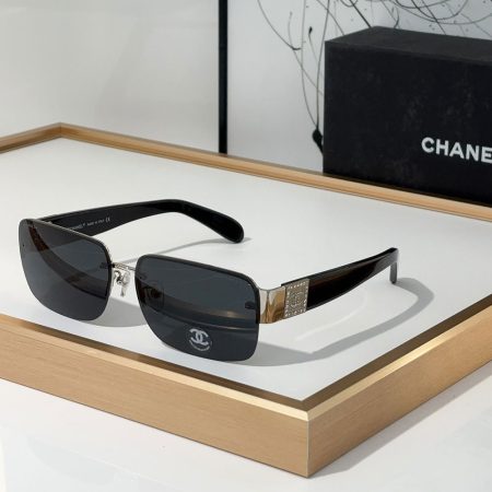 Chanel  Half frame Sunglasses Top quality - Image 4