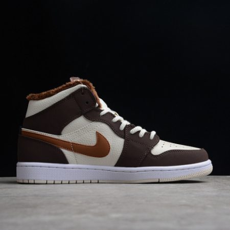 Air Jordan 1 Mid DO6699-200 - Image 5