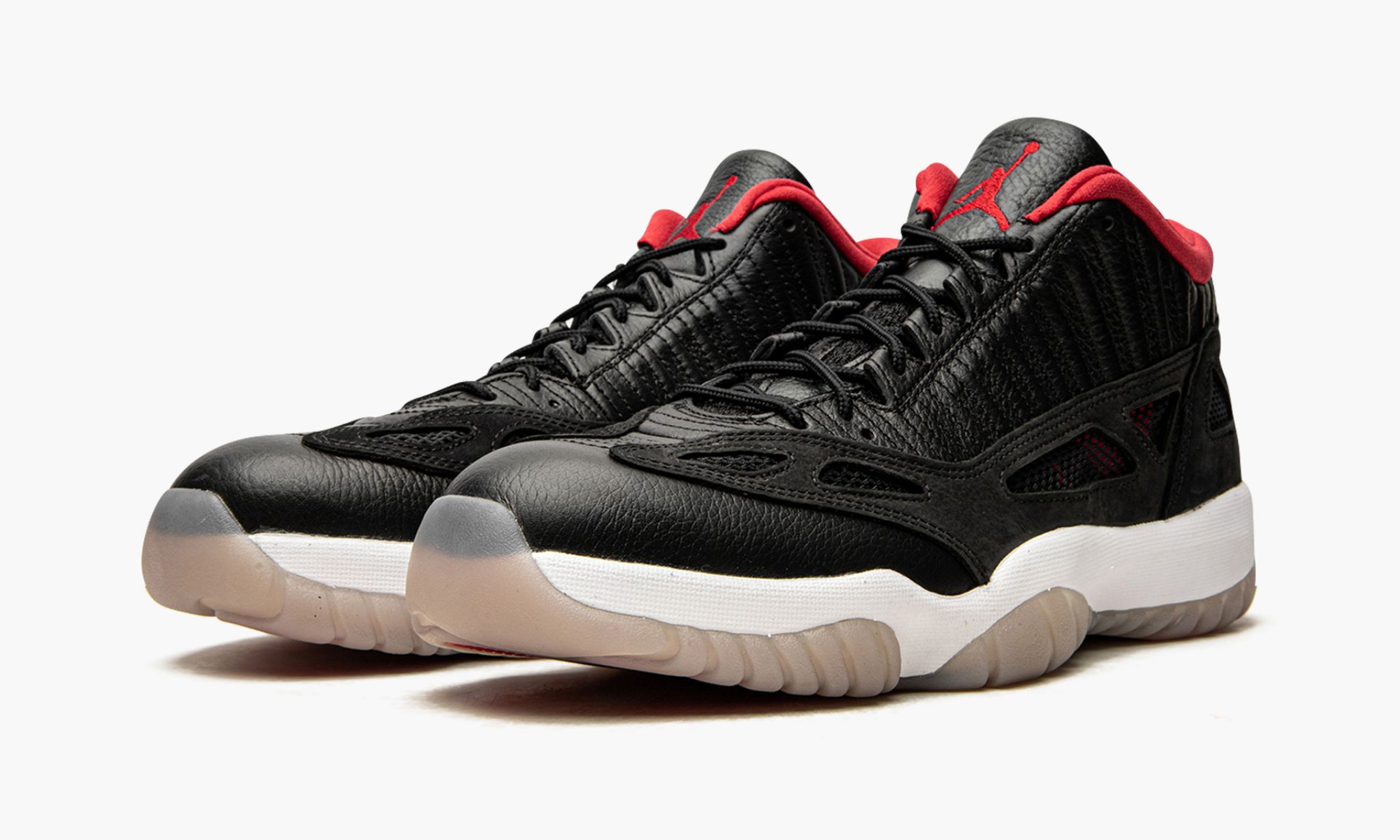 Air Jordan 11 Low IE "Bred 2021" - Image 2
