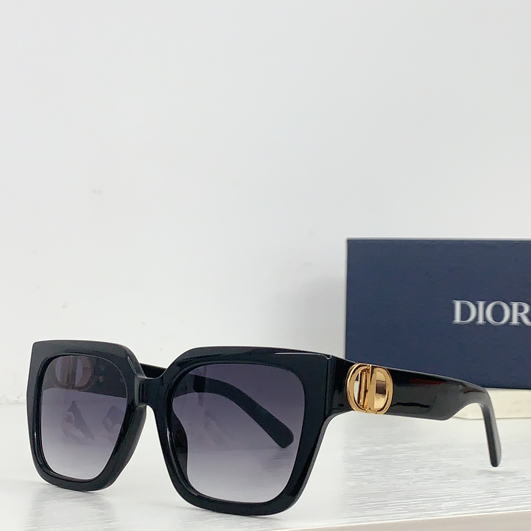 Dior Sun Protection Sunglasses Top Quality - Image 2