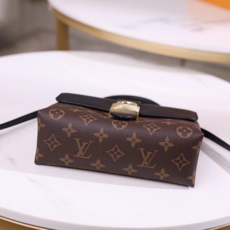 LV Locky BB Bag - Image 3