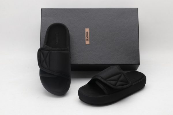 Yeezy Slide 3