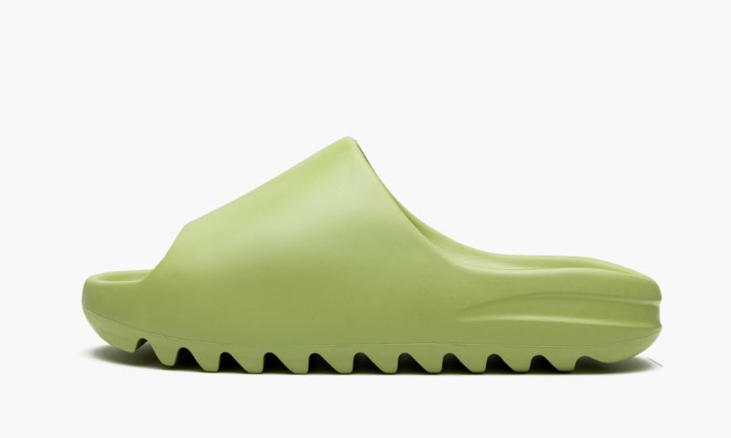 Yeezys Slide “ Resin" - Image 1