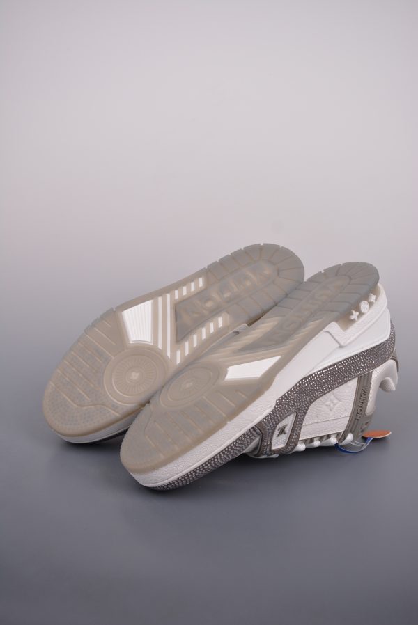LV Trainer Sneakers High Quality