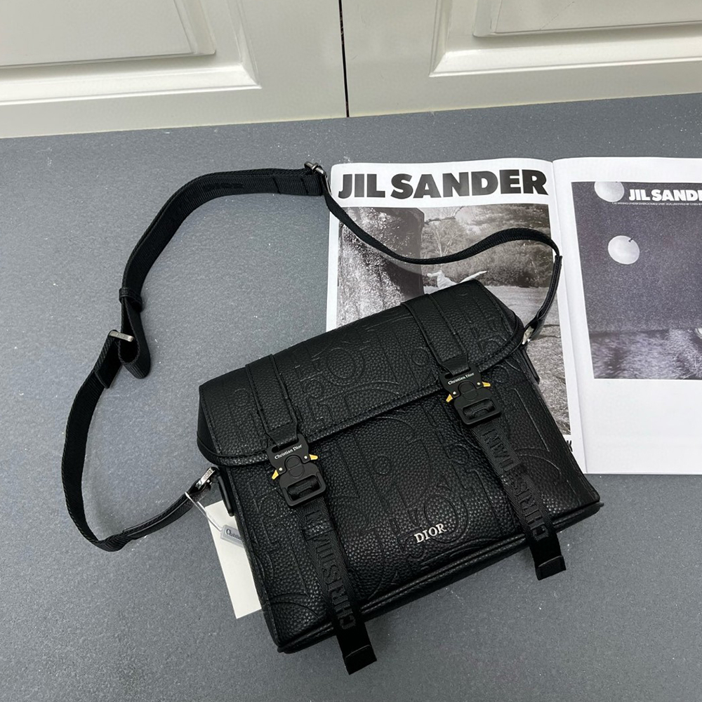 Dior Hit The Road Flap Messenger Bag - Image 3
