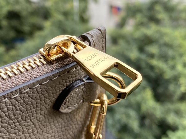 Neverfull MM M45686