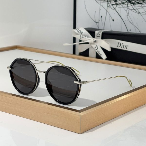 Dior Alloy Sunglasses With Reflective Frames Top quality