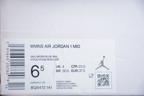 Air Jordan 1 Mid UNC BQ6472-141