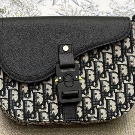 Dior Saddle With Strap Bag - Image 3