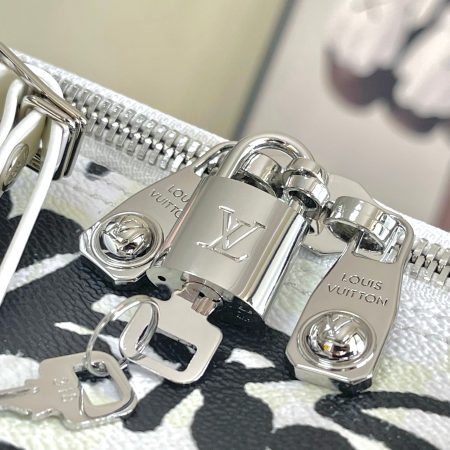 LV Keepall Bandoulière 50 Travel Bag - Image 6