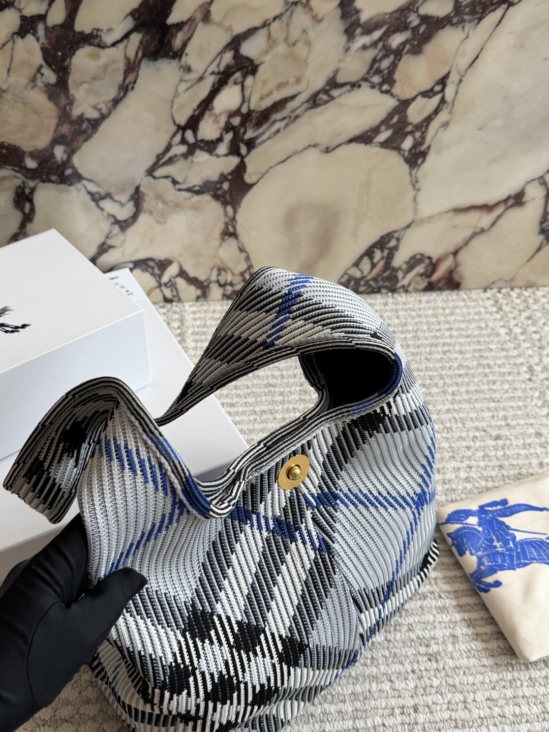 Burberry Check Knitted Shoulder Bag - Image 6