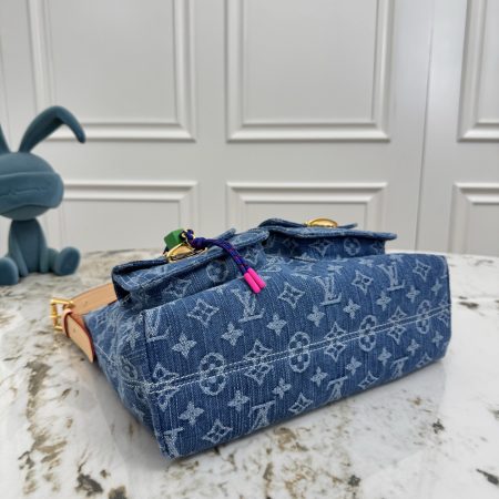LV Baggy Monogram Denim Bag - Image 4