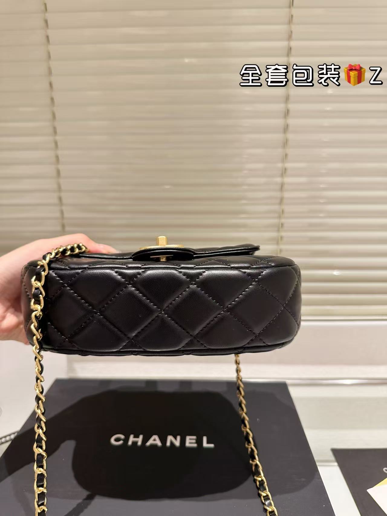 Chanel Matelasse Vintage Top Handle Bag - Image 5