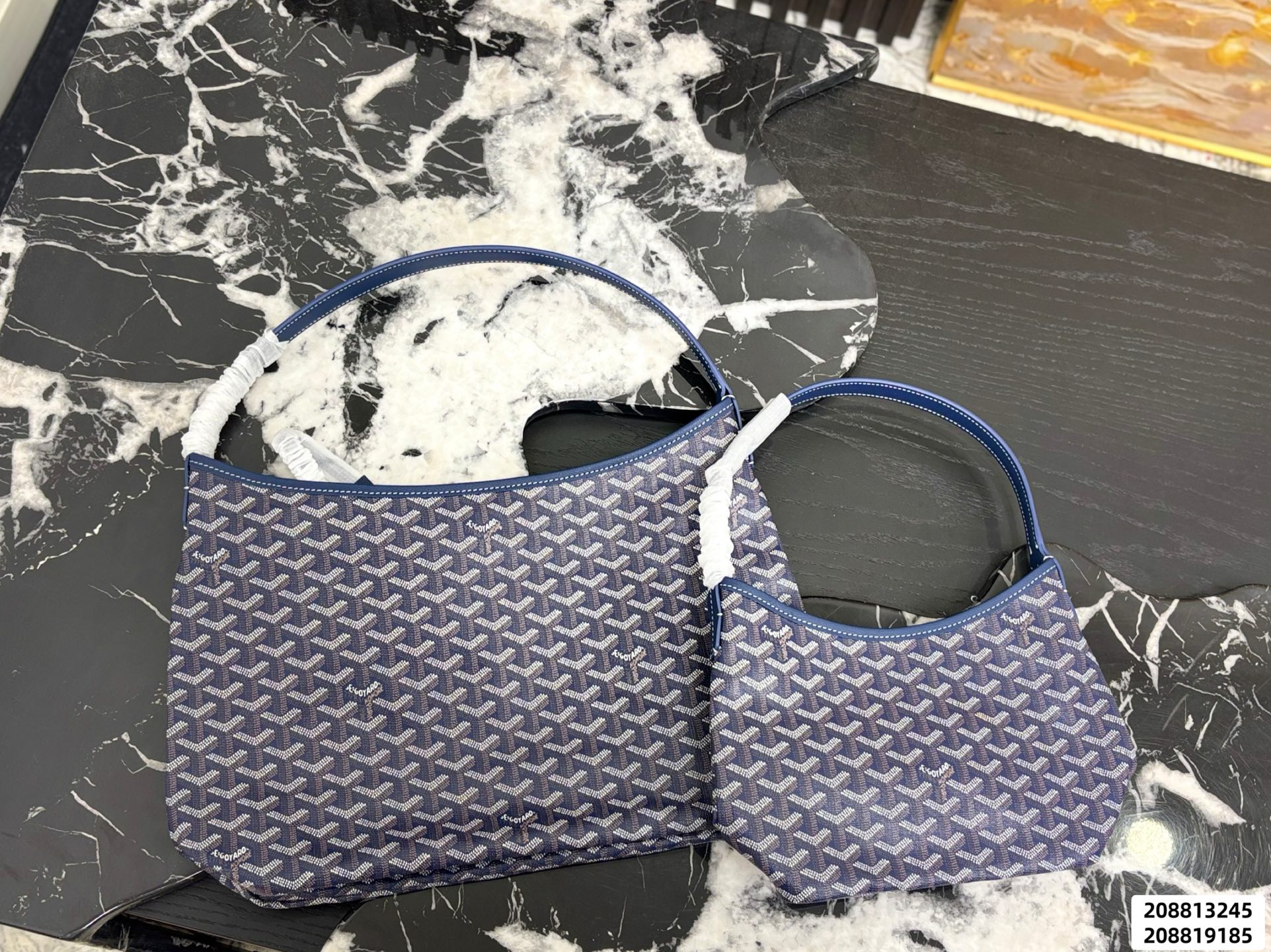 Goyard Hobo Shoulder Bag - Image 7