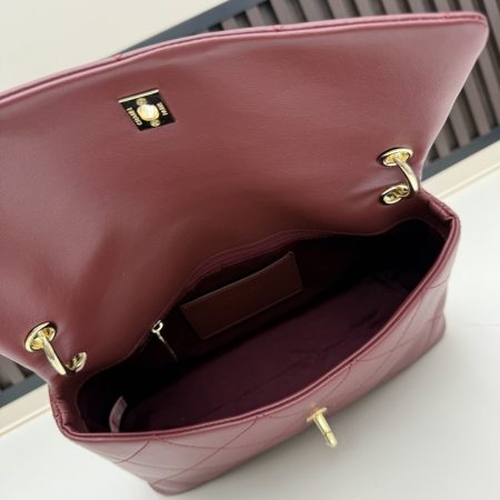 Chanel Large Flap Bag - Image 4
