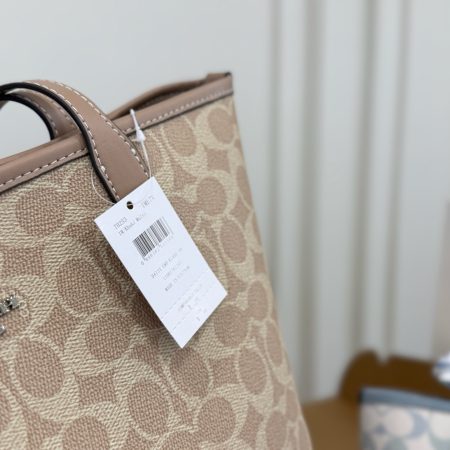 Coach Tote Bag - Image 5