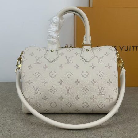 LV Speedy Bandoulière 25 Handbag - Image 1