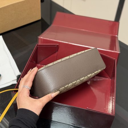Gucci NeoVintage Camera Messenger Bag - Image 8