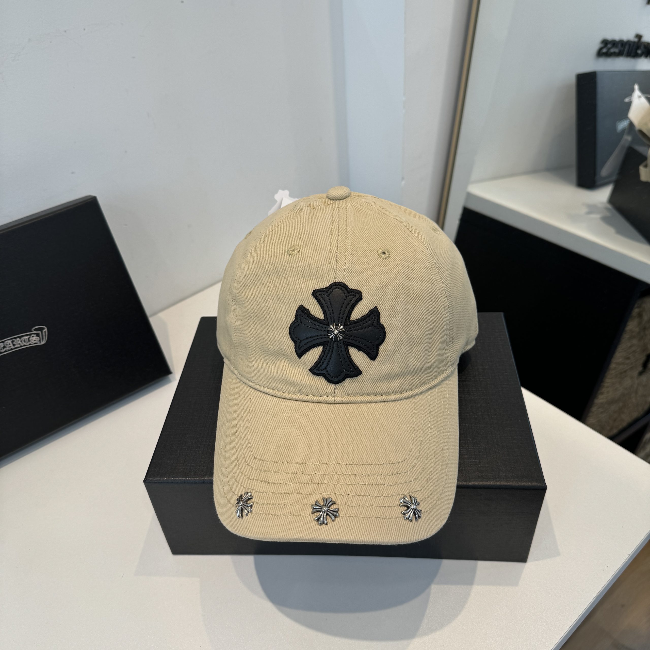 Kroxin Baseball Cap - Image 6