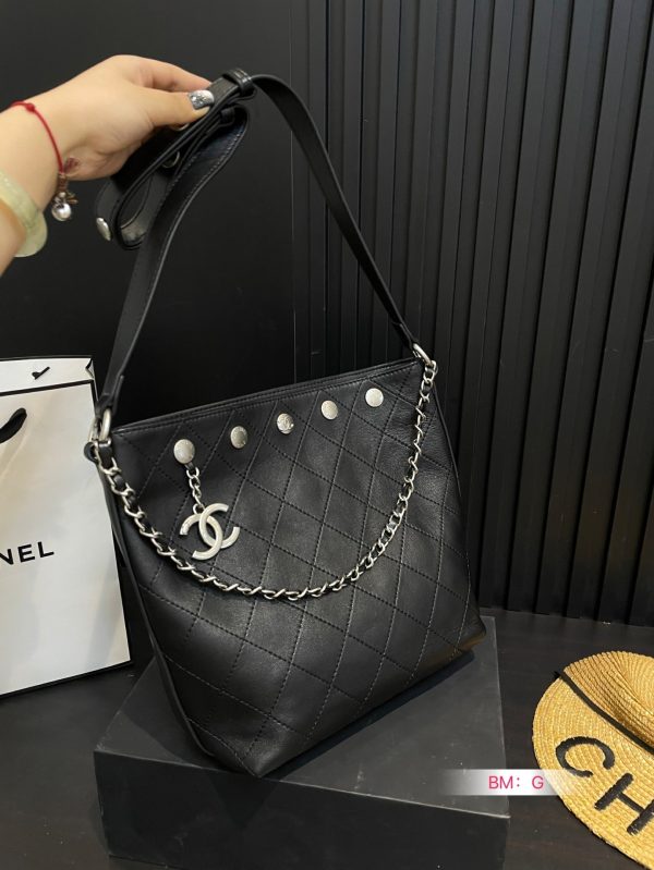 Chanel 31P Bucket Bag Black