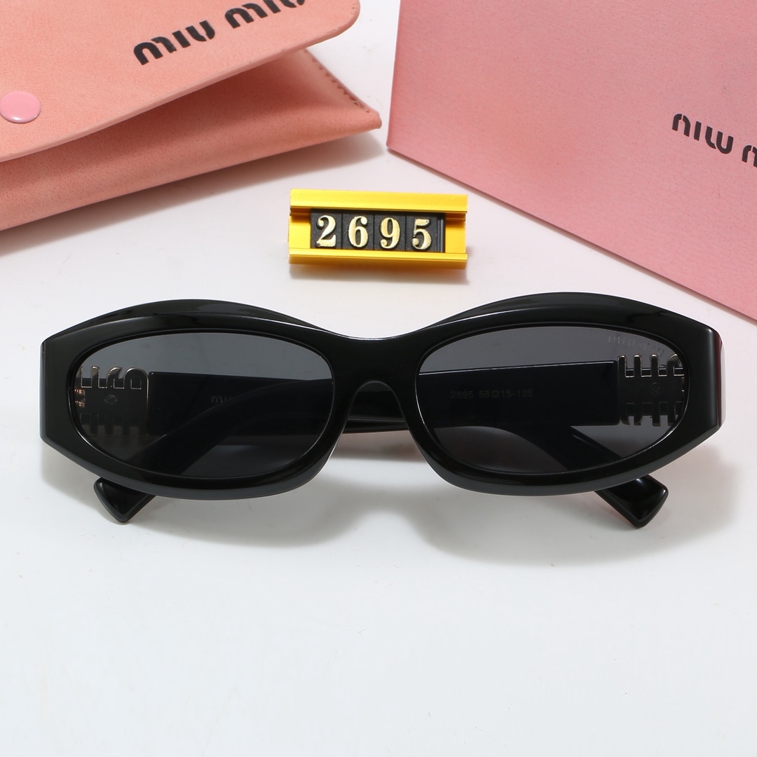 Miu Miu Fashionable Sunglasses - Image 7