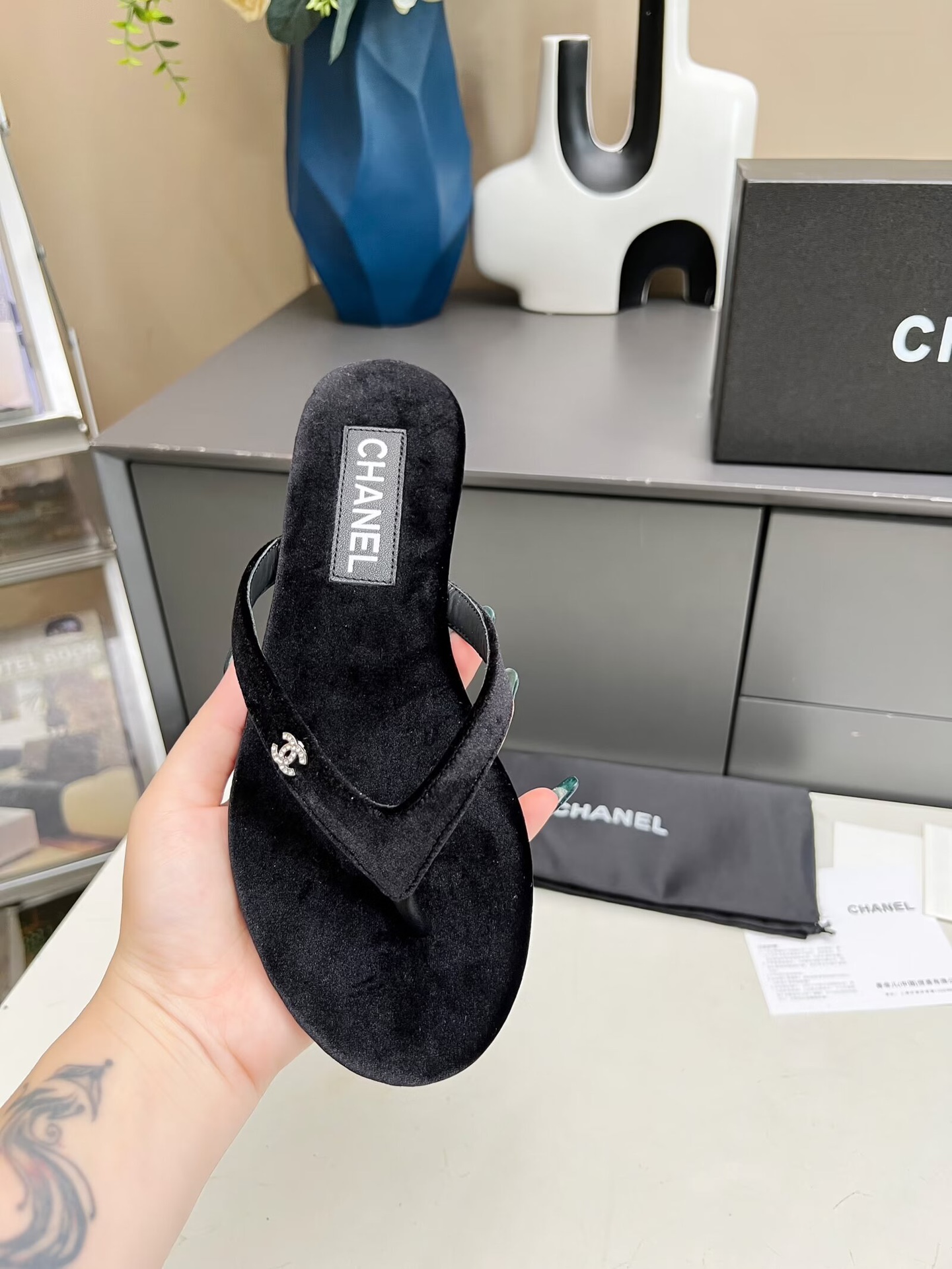 Chanel Crystal CC Thong Sandals - Image 7