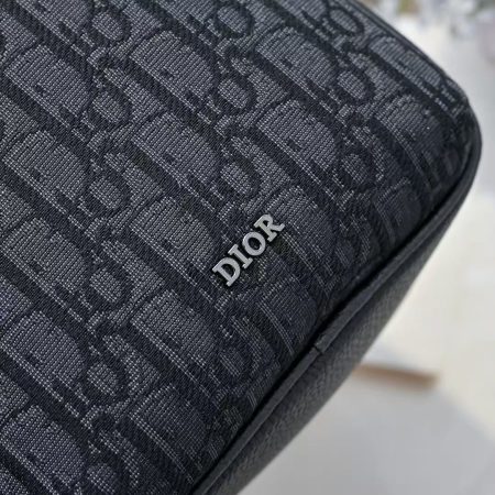 Dior Obilque Designer Bag's for Men - Image 7