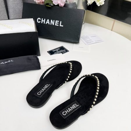 Chanel Velvet 25C Flip-flops - Image 8
