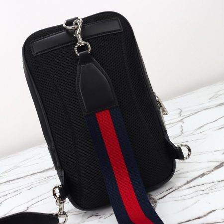 Gucci GG Black Small Slingbag in black GG Supreme - Image 6