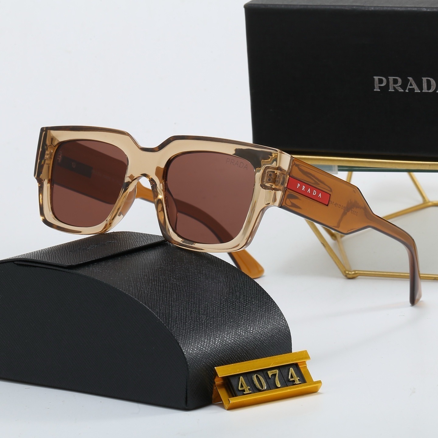 Prada Fashionable Sunglasses - Image 5