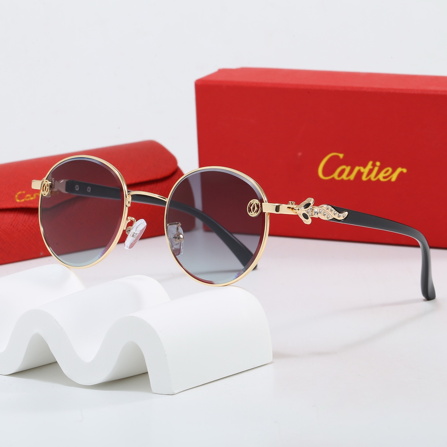 Cartier Fashionable Sunglasses - Image 3