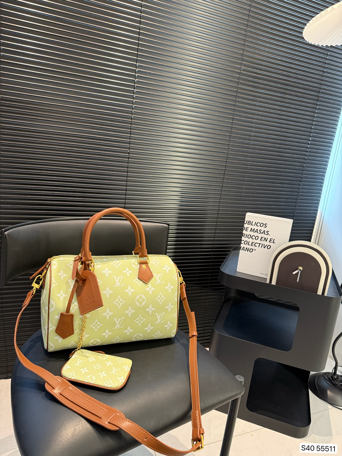 Lv travel bag - Image 1