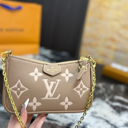 LV's Latest Mahjong Coin Purse - Image 7
