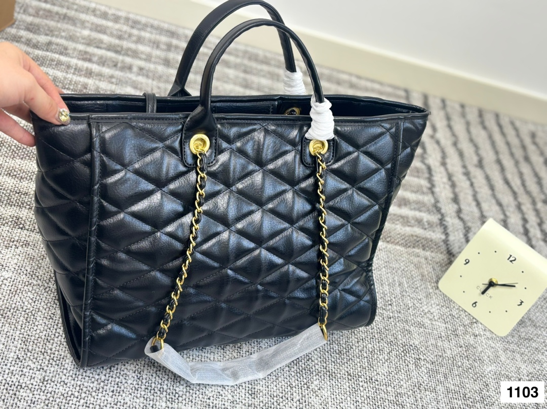 YSL Beach Bag - Image 5