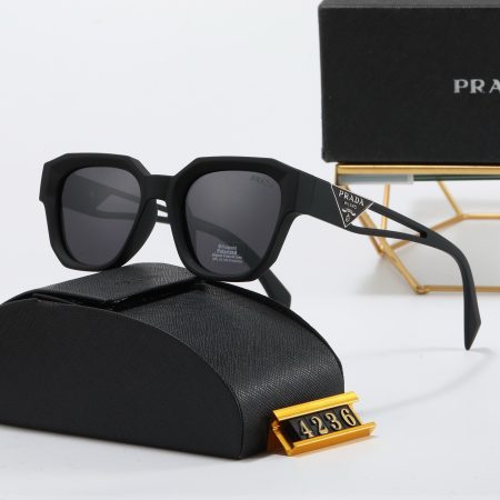 Prada Fashionable Sunglasses - Image 6