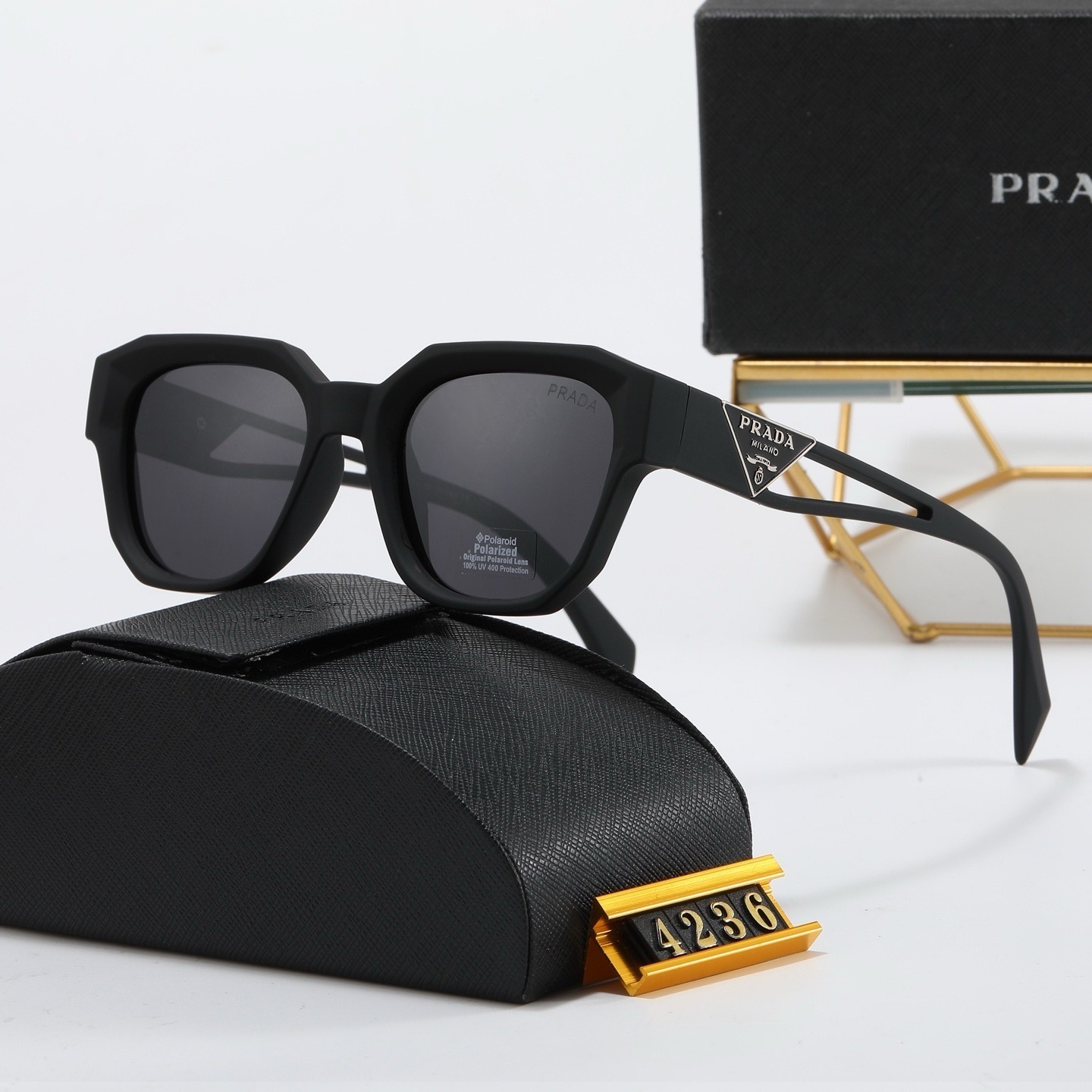 Prada Fashionable Sunglasses - Image 6