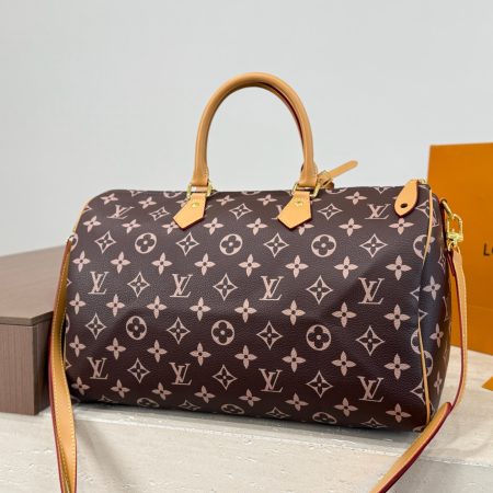 LV Speedy 40 Bag - Image 11