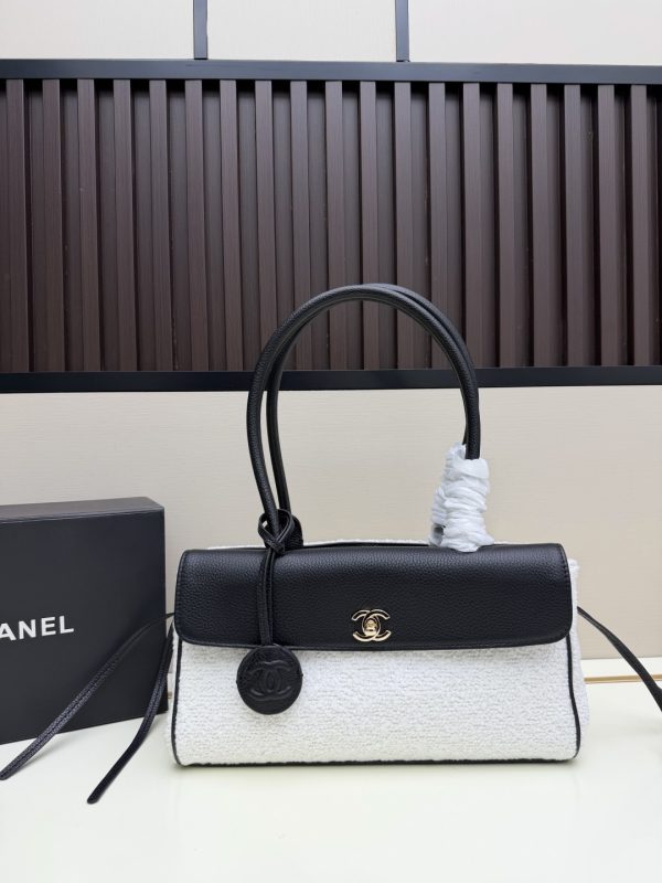 Chanel Tote Bag