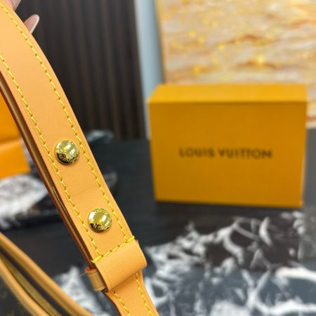 LV Carryall East West Tote Bag - Image 9