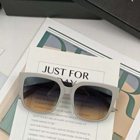 Dior Polaroid resin polarized Sunglasses - Image 2