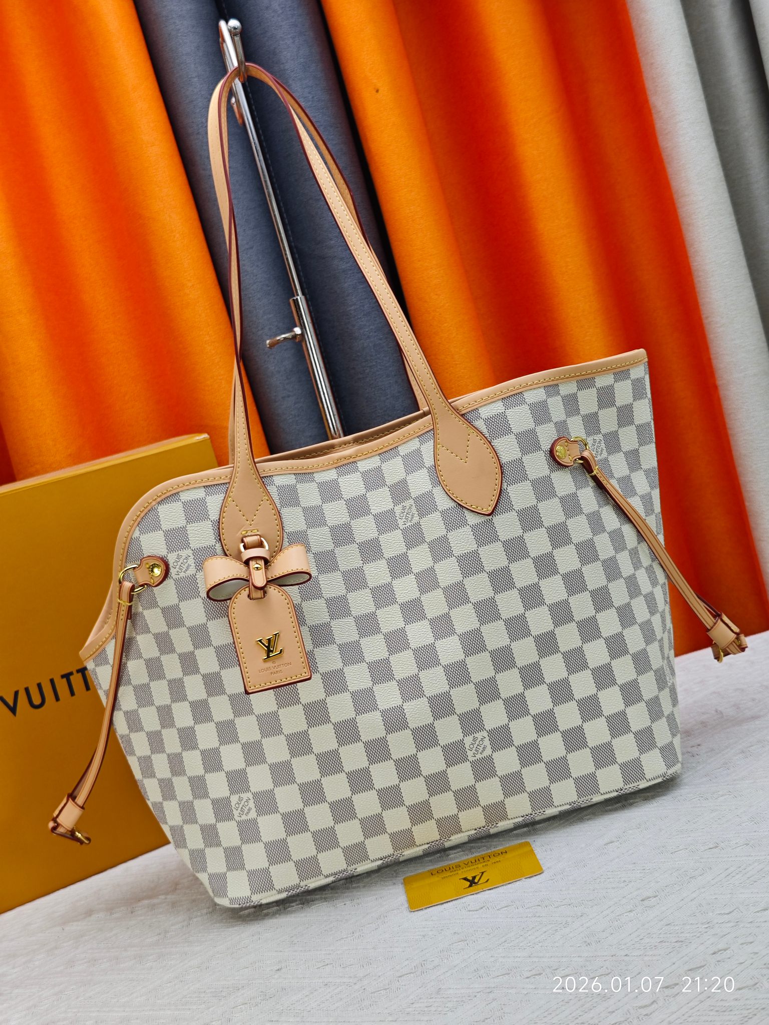 LV Neverfull Tote Bag New Collection - Image 6